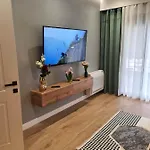 Grey Luxury דירה *