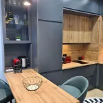 Grey Luxury דירה Gjirokastër