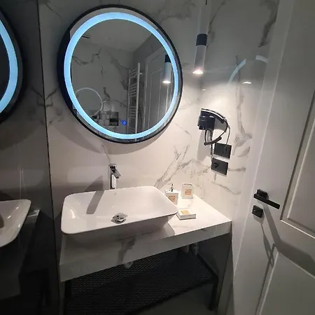 Grey Luxury Гирокастра