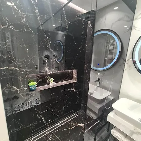 Grey Luxury Гирокастра